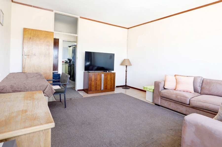 2 Bedroom Property for Sale in Oostersee Western Cape